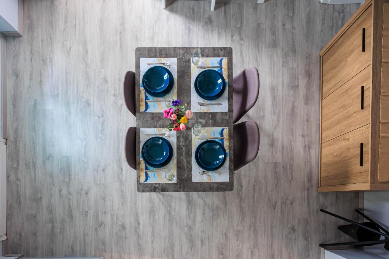 Electra Modern Apartment With Cozy Garden كاندية المظهر الخارجي الصورة