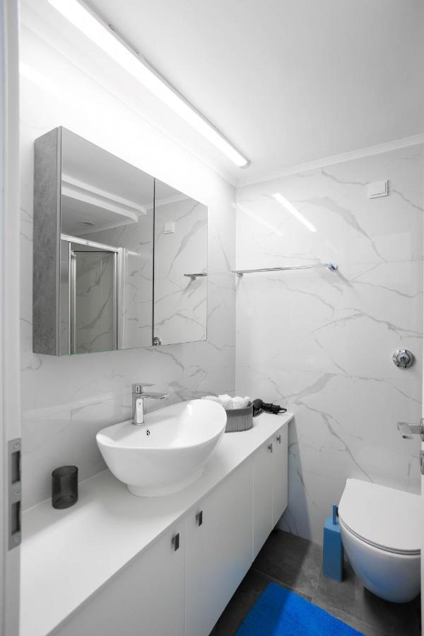 Electra Modern Apartment With Cozy Garden كاندية المظهر الخارجي الصورة